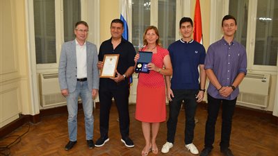 منح وسام الإخلاص لأسرة مصرية روسية بعد زواج استمر 25 عامًا