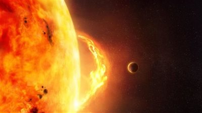 عاصفة شمسية شديدة تسبب أزمة في الإنترنت حول العالم