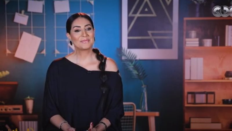 الفنانة وفاء عامر،
