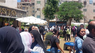 طلاب الثانوية بالقليوبية يحتفلون بانتهاء ماراثون الامتحانات (صور)