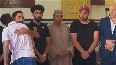 سيد عبد الحفيظ فى كفر الدوار لتقديم واجب العزاء فى والد مروان عطية 