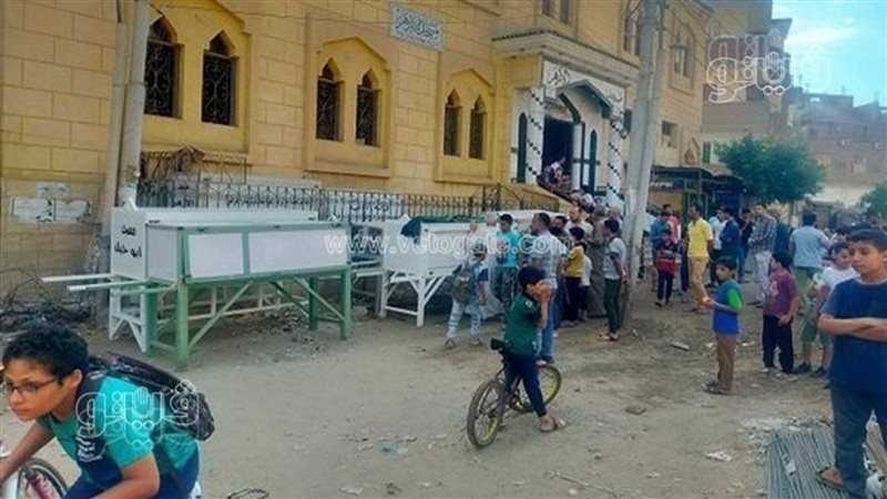 3 نعوش في جنازة واحدة
