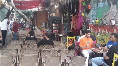 مقاهي الإسكندرية تستعد لاستقبال جماهير قطبي الكرة المصرية (صور)