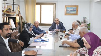 رئيس قصور الثقافة يناقش مع قيادات الهيئة خطة العمل في المرحلة المقبلة (صور)