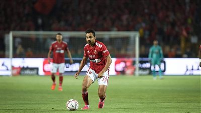 نجم الأهلي ينتقل إلى فاركو 