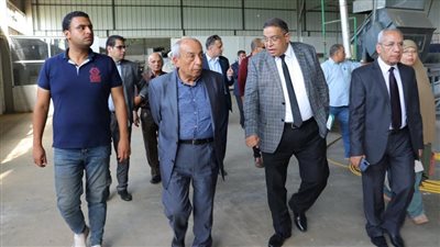 نقيب المهندسين يتفقد المجمع الصناعي بكفر ربيع في المنوفية لبحث سبل تطويره