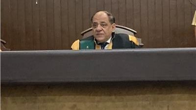 حكاية أم قتلت طفلتها بمساعدة عشيقها، تعطي أطفالها عصير منوم أثناء وجود العشيق والابنة الكبرى تغفل الأم وتتخلص منه، دفعت حياتها ثمن اكتشاف الخيانة 