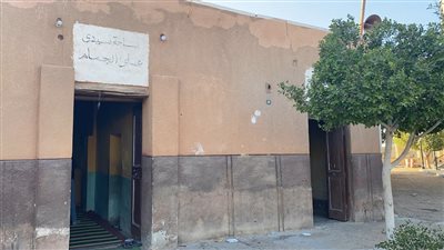  مداوي الجروح، فيتو في زيارة لـ على الجمام مقصد أهالي المنيا في الجمعة للتبرك به (صور)