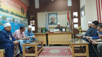 الأمين العام لمجمع البحوث الإسلامية يبحث استعداد منطقة وعظ قنا لمبادرة 