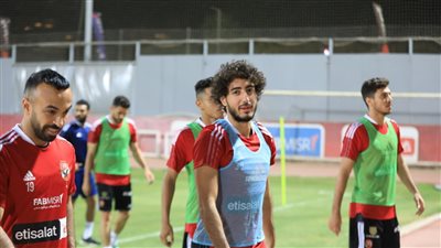 اخبار الأهلي، الأحمر يواصل تدريباته استعدادًا لمباراة المقاولون وغياب ثلاثي الفريق عن اللقاء
