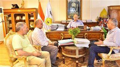 ترقية وحافز لـ3714 موظفًا بالديوان العام لمحافظة أسيوط والوحدات المحلية