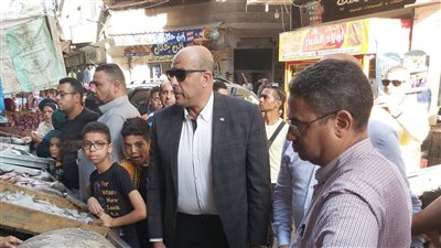 البيئة تنجح فى إنقاذ ترسة بحرية من سوق المطرية (صور)