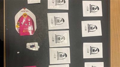 ضبط راكب بحوزته كمية كبيرة من بذور نبات الماريجوانا المخدر