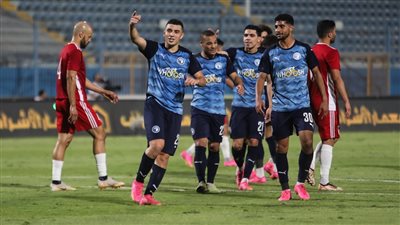 الدوري المصري، بيراميدز يتقدم على طلائع الجيش بثلاثية في الشوط الأول (صور)