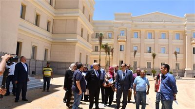 الخشت يتفقد جامعة القاهرة الدولية ويتابع استعدادات افتتاح المرحلة الأولى