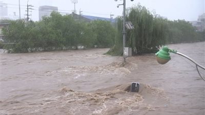 مقتل 7 وإجلاء أكثر من 1000 بسبب الفيضانات في كوريا الجنوبية