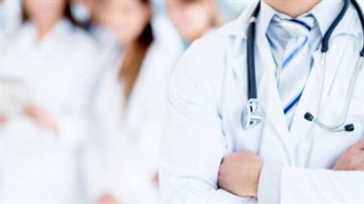 مقترح برلماني بتخفيض تنسيق القبول بكليات الطب لسد العجز في الأطباء