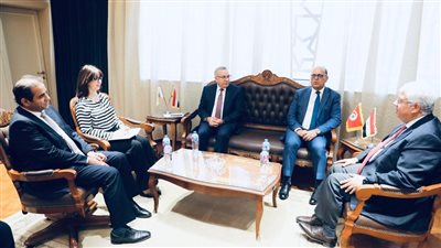 وزير التعليم العالي يستقبل السفير التونسي بالقاهرة لبحث سبل التعاون المُشترك