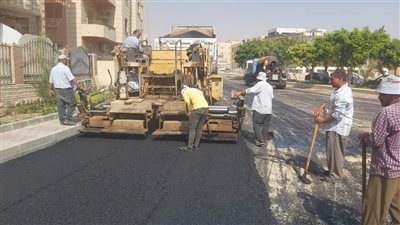 متابعات ميدانية لأعمال الرصف والتطوير بمدينة العبور