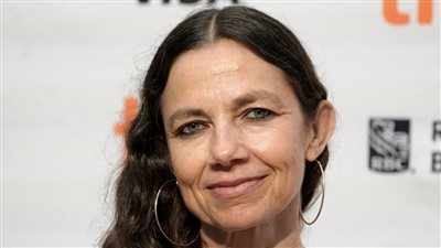 جوستين بيتمان: استوديوهات هوليوود أرادت تغذية 100 عام من أداءات الممثلين بالذكاء الاصطناعي