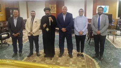 محافظ الوادي الجديد يلتقي وفد المكتب الفني لقداسة البابا تواضروس الثاني 