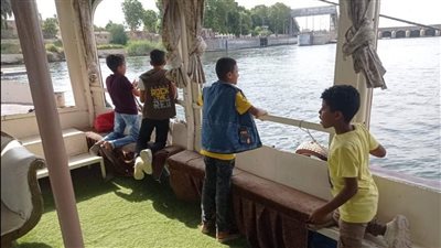 مركز شباب الحلة بإسنا ينفذ رحلة إلى المعالم السياحية والأثرية بالأقصر 