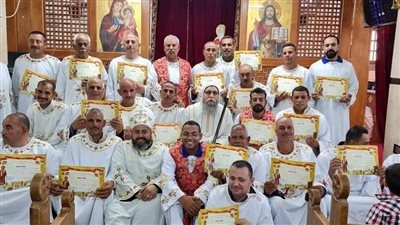الأنبا اسطفانوس يرسم 46 شماسا للخدمة في إيبارشية ببا والفشن