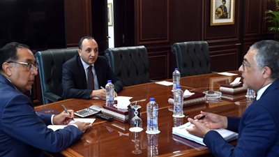 رئيس الوزراء يتابع مع الرئيس التنفيذي للهيئة العامة للاستثمار عددا من ملفات العمل