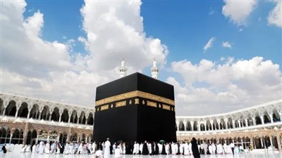 مكة مركز الكون، فيديو يرصد ظاهرة تعامد الشمس على الكعبة المشرفة