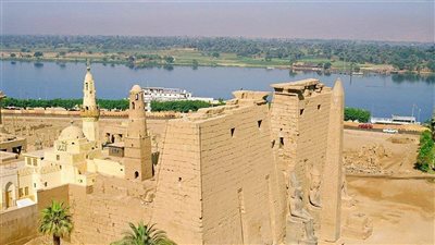 طقس شديد الحرارة جنوب الصعيد والكبرى تسجل 43 نهارًا في الأقصر