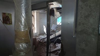 محامي البشير: الرئيس السوداني السابق كان يصلي أثناء قصف مقر إقامته في أم درمان