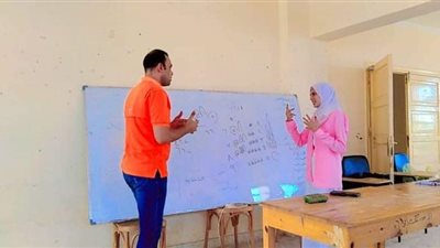 تفاعل طلاب التربية السمعية مع برنامج حساب الأصابع بتعليم الوادي الجديد