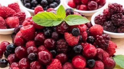 فوائد التوت للصحة،  يحارب الاكتئاب ويقوي العظام