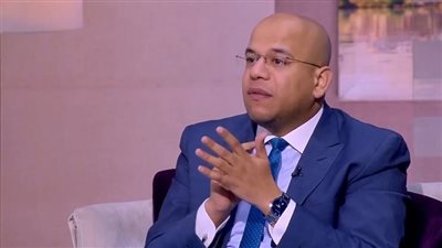 عالم في الأزهر: علاقات الصداقة تحولت لغابة من المصالح 