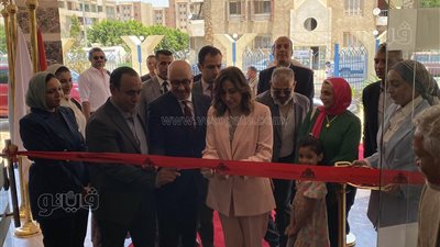 وزيرة الثقافة تفتتح المركز الثقافي بالشروق، وتشهد عرضا موسيقيا لكورال الأطفال (فيديو وصور)
