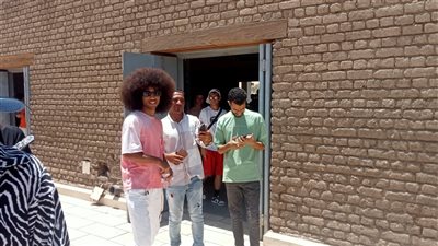 للمرة الثانية، البلوجر الألماني نويل روبنسون يزور مصر (فيديو وصور)