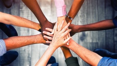 استطلاع: نصف الشباب العربي يطمحون لبدء أعمالهم الخاصة خلال السنوات الخمس المقبلة