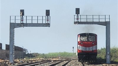 وزير النقل يعلن دخول برج الإشارات الرئيسي بمحطة التينة ضمن مشروع التطوير