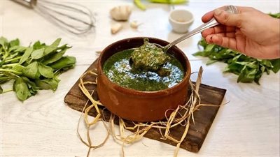 طريقة عمل الملوخية المجمدة، بالخطوات وزي الخضراء