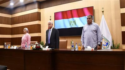 محافظ جنوب سيناء يستعرض لقاءه مع المسئولين خلال ترأسه لمؤتمر المتابعة الدوري