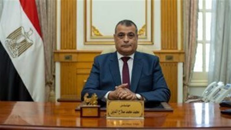 وزير الانتاج الحربي،