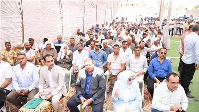 محافظ الفيوم يعقد لقاءً جماهيريا بقرية الغرق