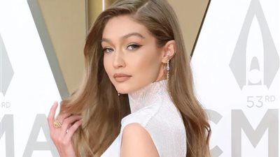 القبض على جيجي حديد بتهمة حيازة الماريجوانا