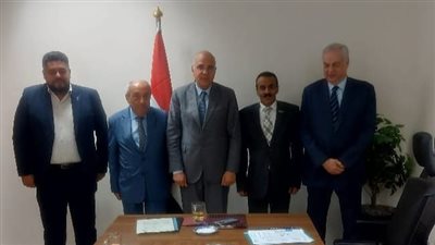 نقيب المهندسين يلتقي سويلم لبحث ملف المقرات المُقامة على أراضي وزارة الري