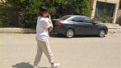 وصول سيدة دعوى الزواج العرفي من إسلام جابر إلى المحكمة لحضور جلسة الاستئناف 