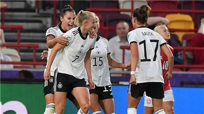 المنتخب الألماني للسيدات يرفع شعارا جديدا بكأس العالم