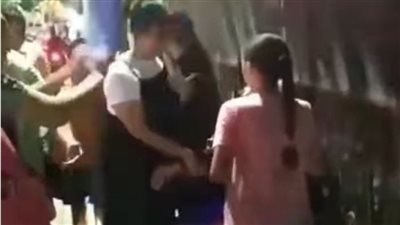 لحظة اختناق 12 طفلا في حمام سباحة أحد النوادي بالإسكندرية (فيديو)