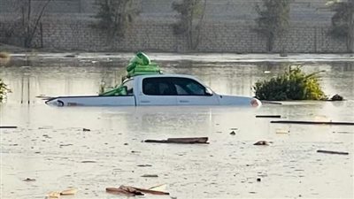غرق أجدابيا بعد انفجار ضخم في أحد خطوط النهر الصناعي في ليبيا