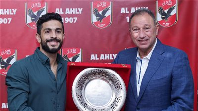 كشف حساب أيمن أشرف مع الأهلي بعد رحيله عن القلعة الحمراء 