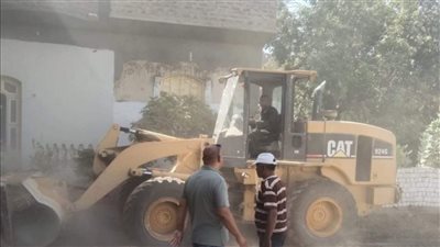 إيقاف حالتي أعمال بناء مخالف بمنطقتي شمال وشرق مدينة الأقصر 